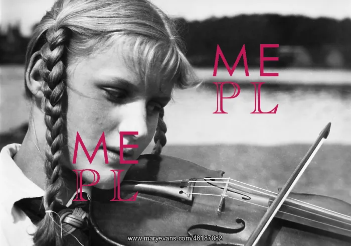 : BDM girl, 1937 : BDM girl, 1937