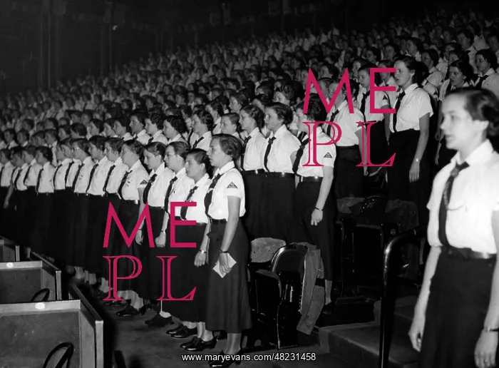 : BDM members during a celebration, 1938 : BDM members during a celebration, 1938
