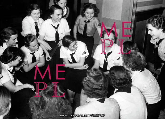 : BDM training camp in Buckow, 1939 : BDM training camp in Buckow, 1939