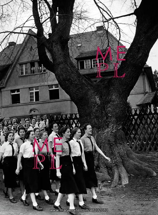 : BDM training camp in Buckow, 1939 : BDM training camp in Buckow, 1939
