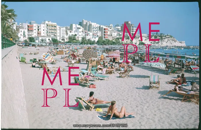  : THE BEACH AT BENIDORM
