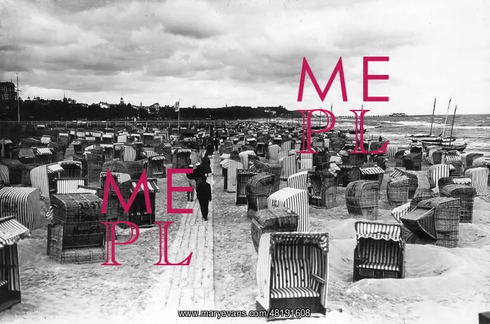 : Beach chairs at Ahlbeck on Usedom, 1929 : Beach chairs at Ahlbeck on Usedom, 1929