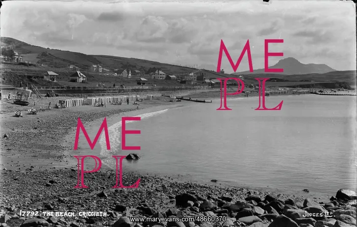 : The Beach, Criccieth : The Beach, Criccieth