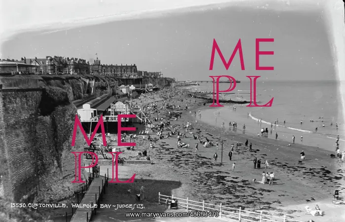 : Beach Day at Walpole Bay : Beach Day at Walpole Bay