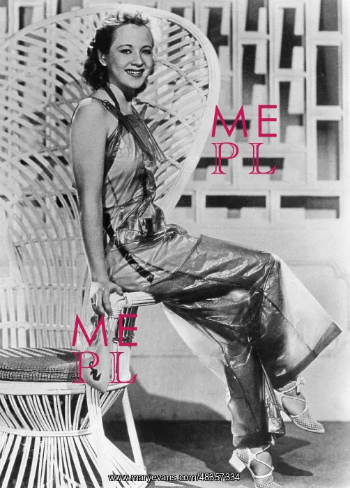 : Beach fashion, 1936 : Beach fashion, 1936
