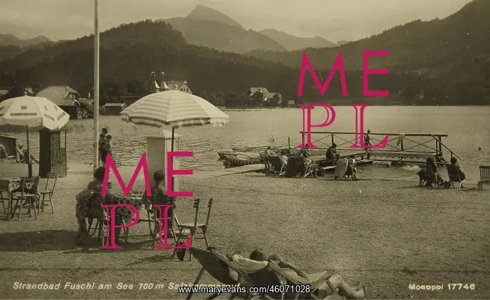 : Beach in Fuschl am See (700 m). About 1930 : Beach in Fuschl am See (700 m). About 1930