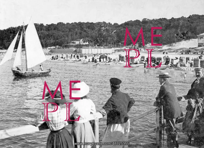 : The beach of Goehren on Ruegen, 1907 : The beach of Goehren on Ruegen, 1907