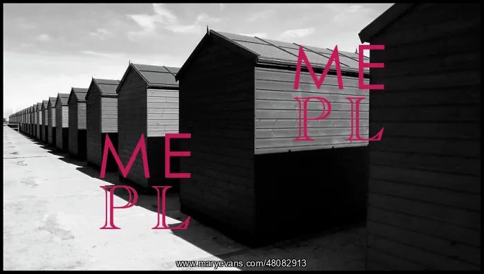  : Beach huts, Hastings, Kent