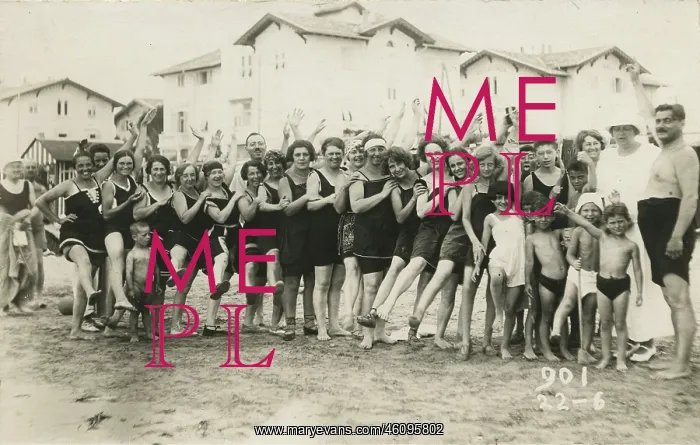 : Grado. Beach life in Grado. 1925. Photograph : Grado. Beach life in Grado. 1925. Photograph