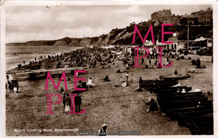 : Beach - Looking West, Bournemouth, Dorset : Beach - Looking West, Bournemouth, Dorset