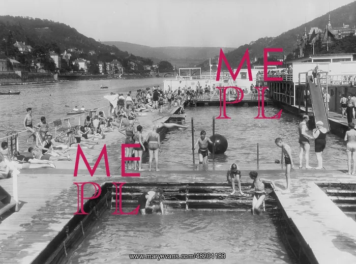 : Beach in Nuremberg, 1931 : Beach in Nuremberg, 1931