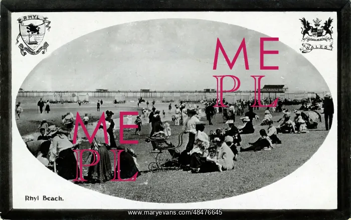 : Beach & Pier, Rhyl, Wales : Beach & Pier, Rhyl, Wales