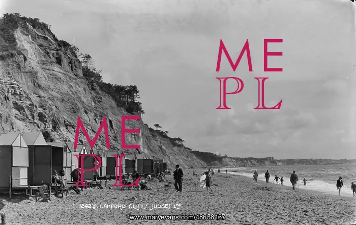 : Beach Scene at Canford Cliffs : Beach Scene at Canford Cliffs