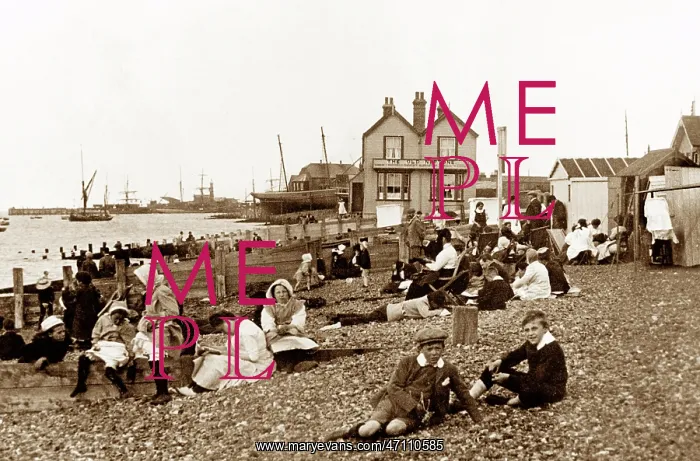  : The Beach, Whitstable early 1900's