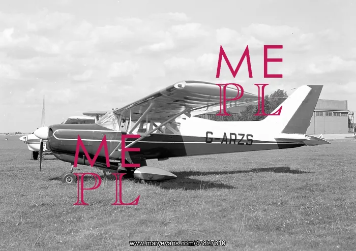 : Beagle A.109 Airedale G-ARZS : Beagle A.109 Airedale G-ARZS