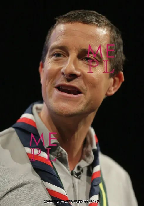 : Bear Grylls : Bear Grylls