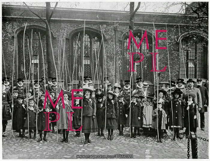 : Beating the bounds of the Tower of London 1906 : Beating the bounds of the Tower of London 1906