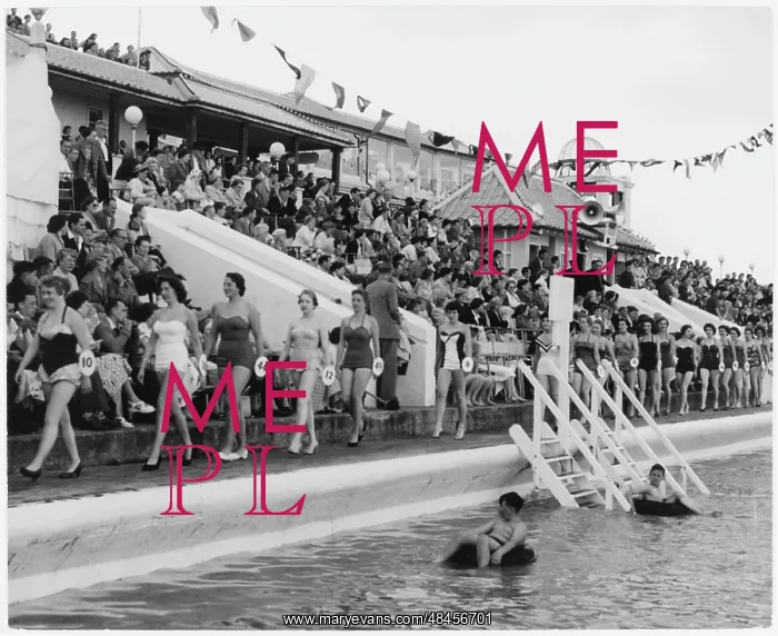 : BEAUTY CONTEST 1956