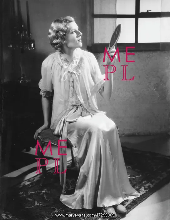: BED JACKET 1930S : BED JACKET 1930S