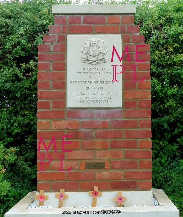 : Bedfordshire Regiment Memorial, Tyne Cot, CWGC Cemetery : Bedfordshire Regiment Memorial, Tyne Cot, CWGC Cemetery
