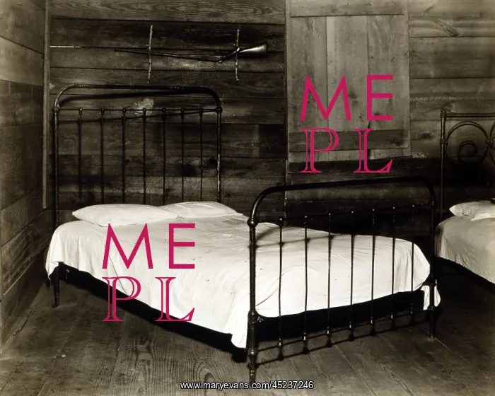 : The bedroom of Floyd Burroughs, cotton sharecropper, ? : The bedroom of Floyd Burroughs, cotton sharecropper, ?