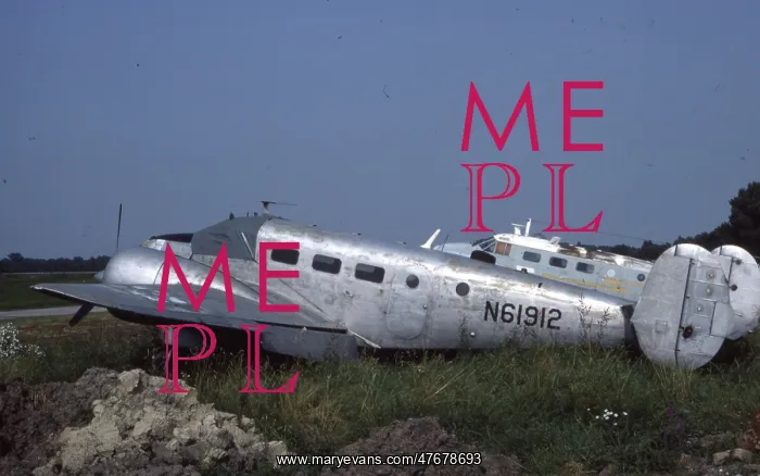  : Beech 18 - N61912