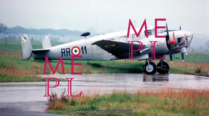  : Beech AT-11 Kansan RR-11