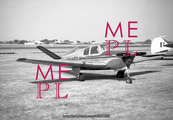 : Beech B35 Bonanza OO-MPH : Beech B35 Bonanza OO-MPH