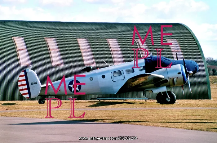 : Beech Expeditor 3TM G-BKGL : Beech Expeditor 3TM G-BKGL