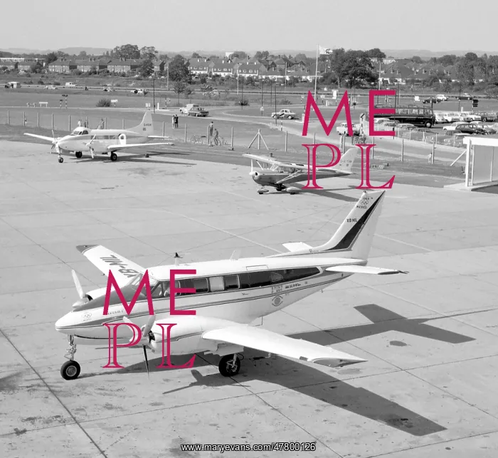 : Beechcraft 65-B80 Queen Air XB-MIL : Beechcraft 65-B80 Queen Air XB-MIL