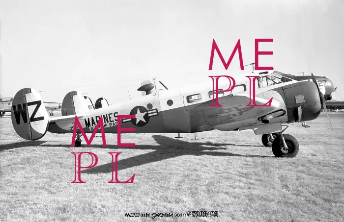 : Beechcraft SNB-5 39927 : Beechcraft SNB-5 39927