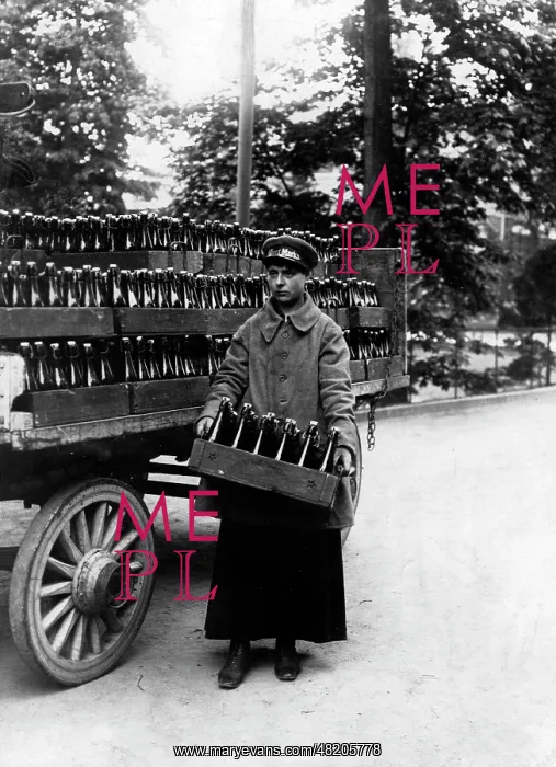 : Beer distributer, 1917 : Beer distributer, 1917