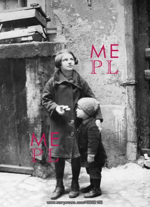 : Begging children, 1920 : Begging children, 1920