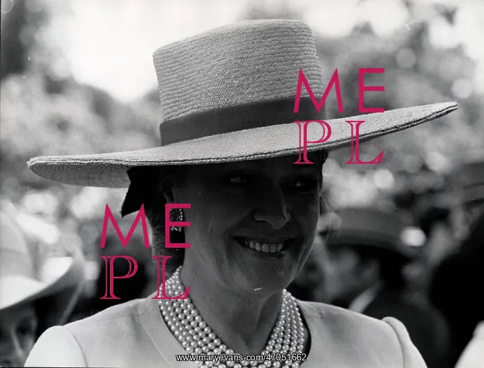 : Begum Aga Khan : Begum Aga Khan