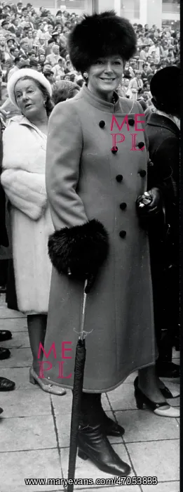 : Begum Aga Khan : Begum Aga Khan