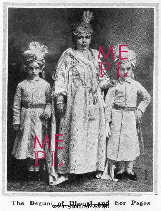: The Begum of Bhopal and her pages : The Begum of Bhopal and her pages