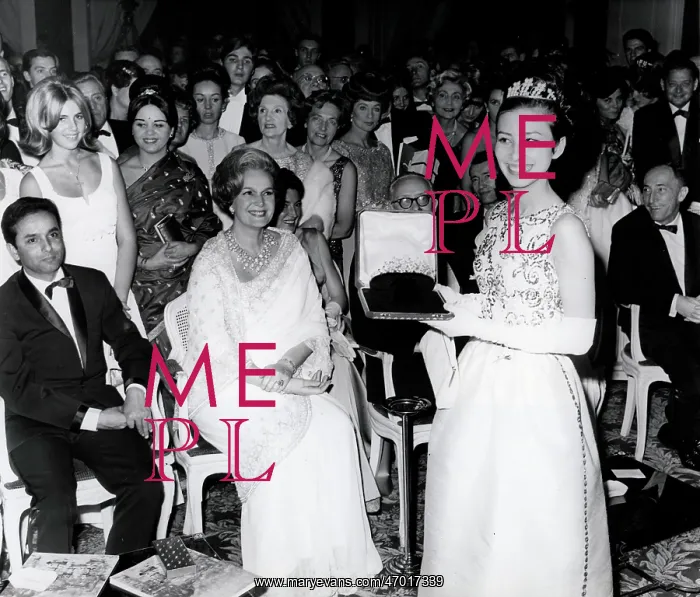 : Begum Inaara Aga Khan 1963 - : Begum Inaara Aga Khan 1963 -