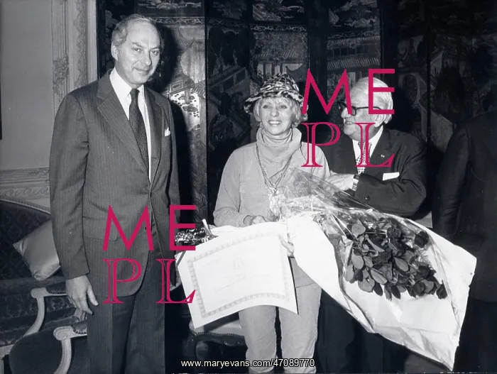 : Belgian Actress Annie Cordy : Belgian Actress Annie Cordy