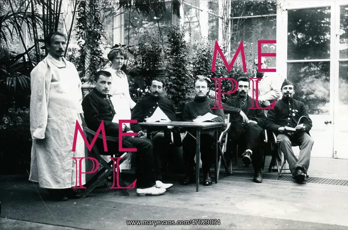 : Belgian Patients in the Mess Room, Quex Park : Belgian Patients in the Mess Room, Quex Park