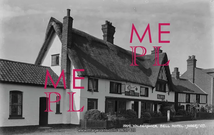 : The Bell Hotel in Walberswick : The Bell Hotel in Walberswick