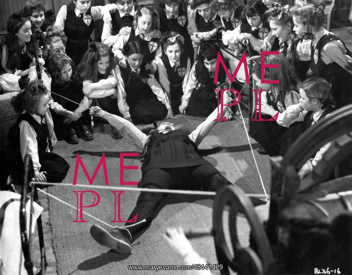 : THE BELLES OF ST TRINIAN'S : THE BELLES OF ST TRINIAN'S