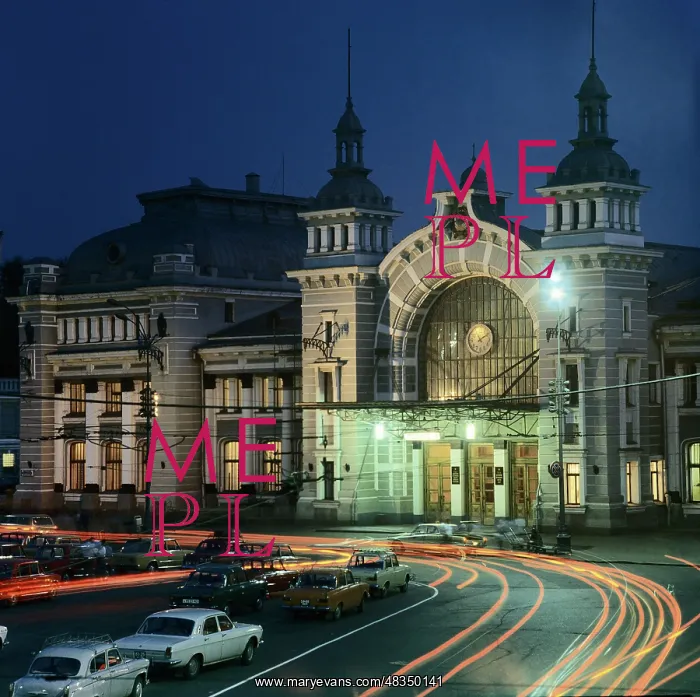 : Belorussky Railway Station, 1981 : Belorussky Railway Station, 1981