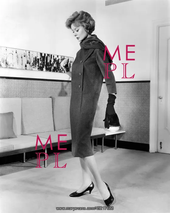 : Below-the-knee trapezoid dress, also called ? : Below-the-knee trapezoid dress, also called ?
