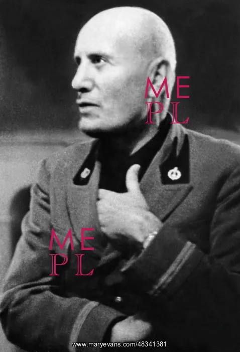 : Benito Mussolini, 1945 : Benito Mussolini, 1945