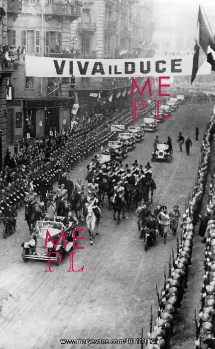 : Benito Mussolini : Benito Mussolini