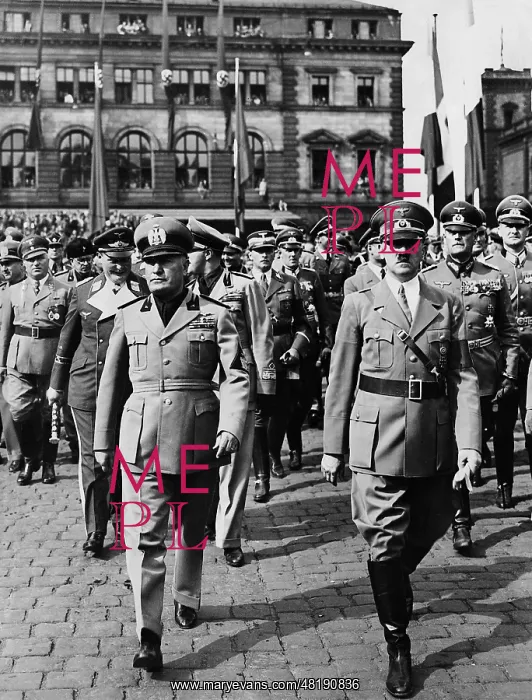 : Benito Mussolini and Adolf Hitler in Munich, 1938 : Benito Mussolini and Adolf Hitler in Munich, 1938