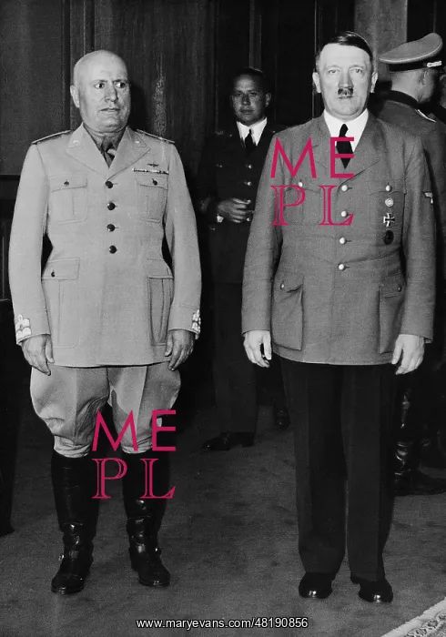 : Benito Mussolini and Adolf Hitler in Munich, 1940 : Benito Mussolini and Adolf Hitler in Munich, 1940