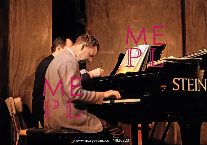  : Benjamin Britten working on his score