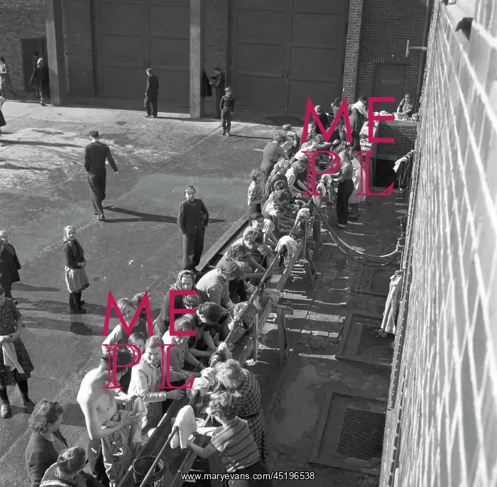 : Berlin - camp for GDR refugees 1953 : Berlin - camp for GDR refugees 1953