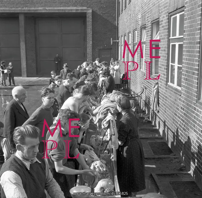 : Berlin - camp for GDR refugees 1953 : Berlin - camp for GDR refugees 1953